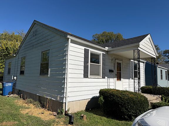 3rd image of 4529 Genesee Ave
