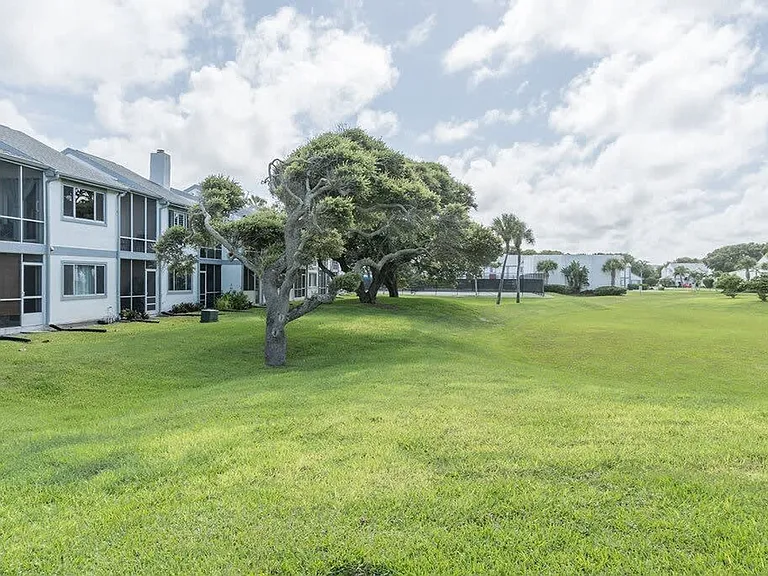 516 Beach Park Ln #2-ID1044375P — Photo 40