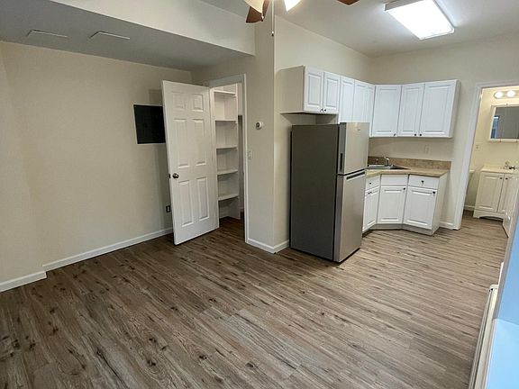 2nd image of 9 Cherry Ln