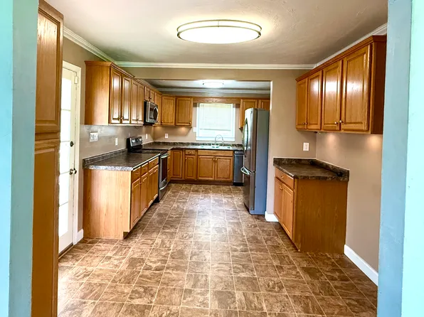 221 Cypress Rd, Portsmouth, VA 23701