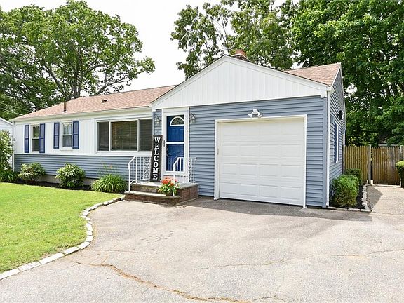 5th image of 34 Cedarwood Dr