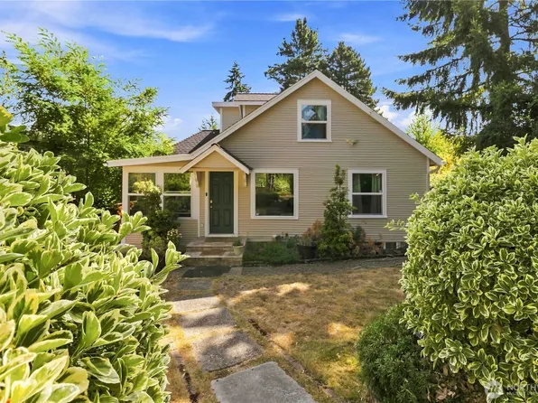14350 Corliss Avenue N, Seattle, WA 98133