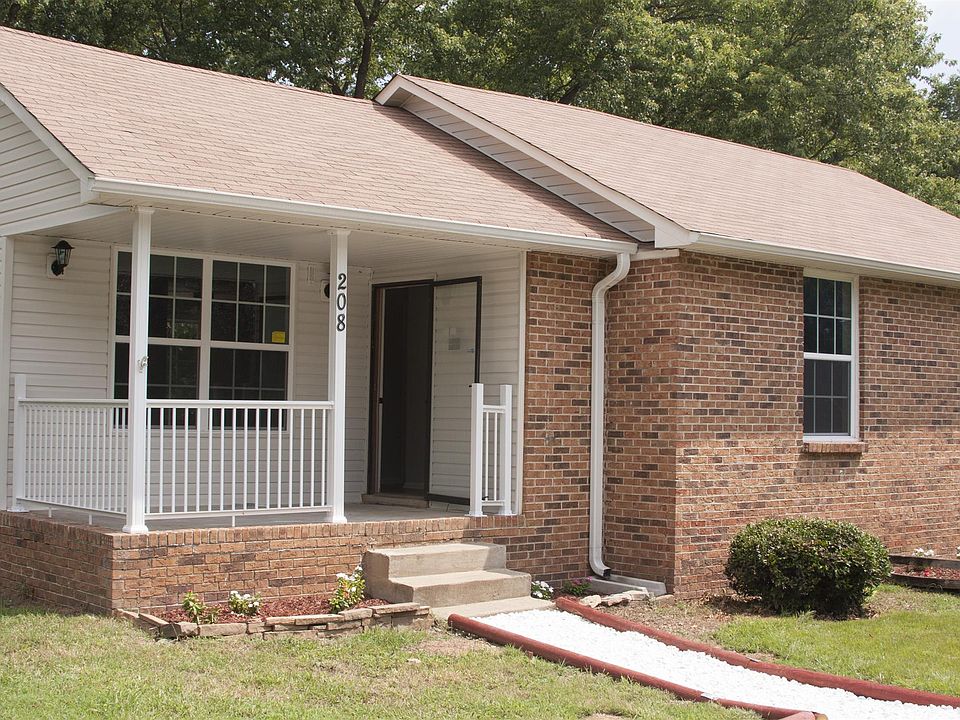 1st image of 208 Tarrytown Dr