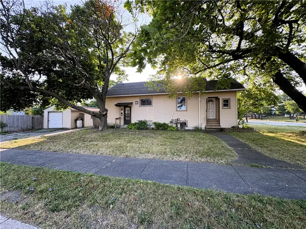 968 Ridgeway Ave, Rochester, NY 14615