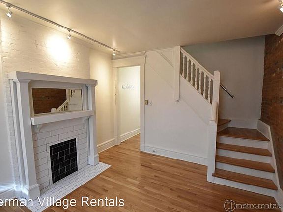 4th image of 322 E Whittier St