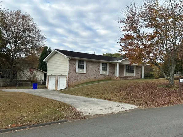 157 Oakwood Cir NE, Cleveland, TN 37312