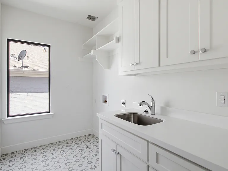 4328 Glenwick Ln — Photo 12