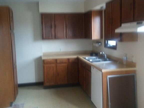 2nd image of 9080 Memphis Ave