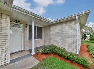 2705 Estate Dr, Deer Park, TX 77536
