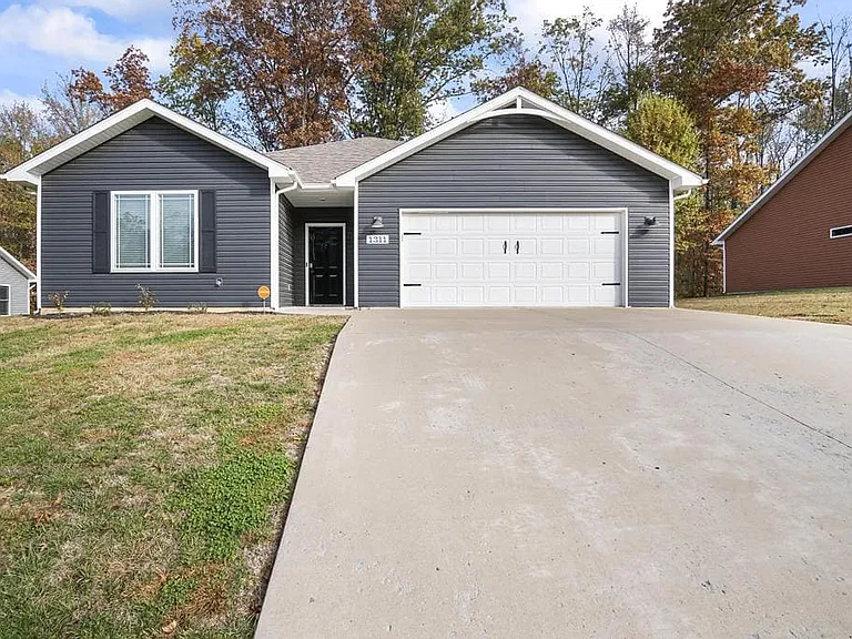 1303 Black Diamond Dr — Photo 28