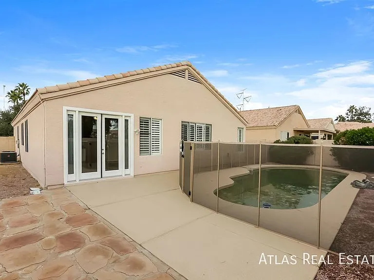 931 N Beck Ct — Photo 15