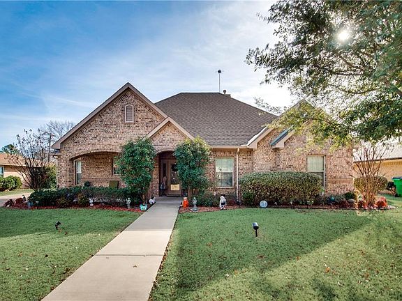 2nd image of 2014 Greenbriar Dr