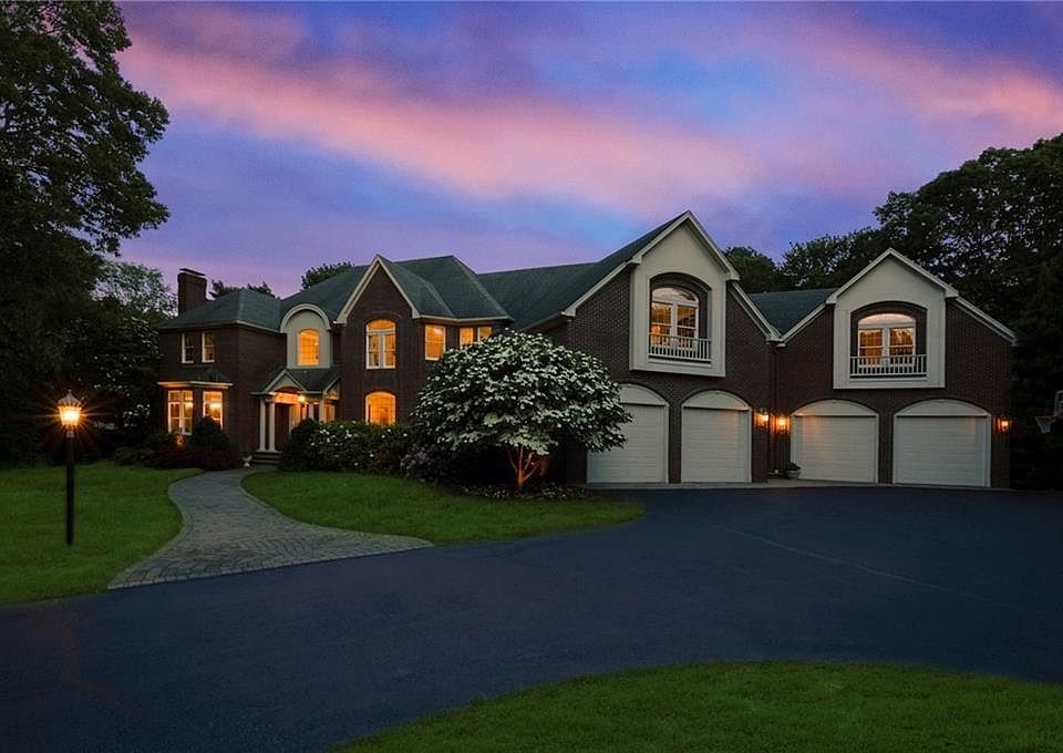 1st image of 25 Westfield Dr