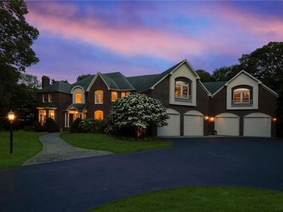 25 Westfield Dr, East Greenwich, RI, 02818