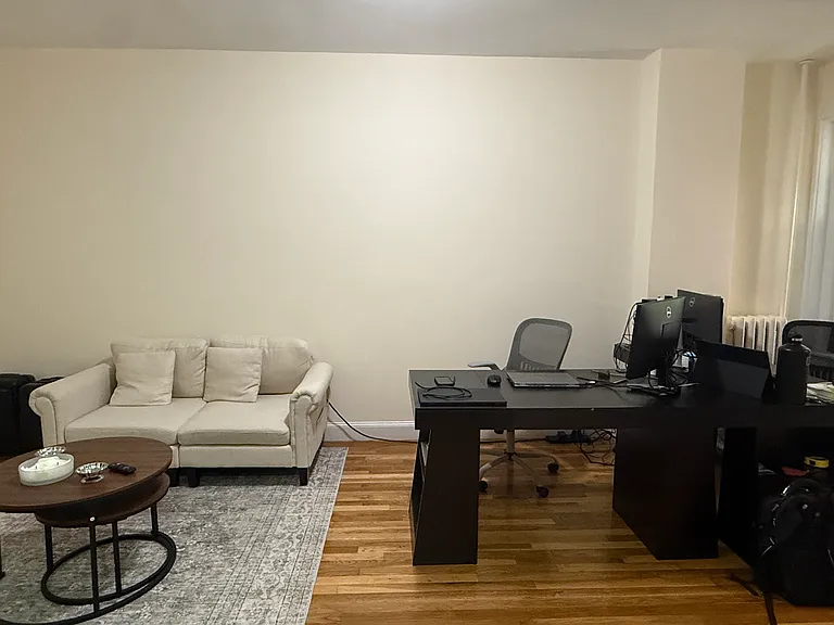 179 Winthrop Rd #6 — Photo 2