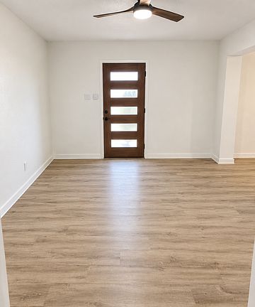 4th image of 2512 40th St