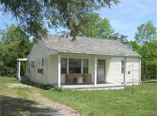 451 Peaceful Valley Rd, New castle, VA 24127