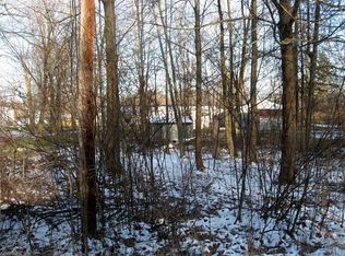 Muzzy Ave, Ravenna, OH 44266