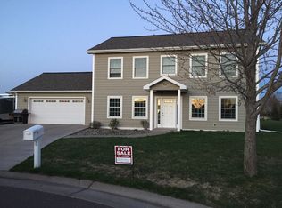 5 Billings Ct, Superior, WI 54880