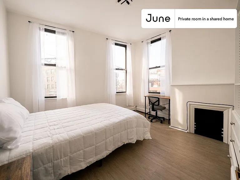 4 Stanwix St #A — Photo 1