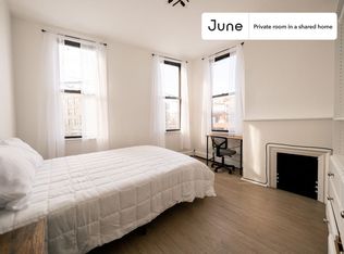 4 Stanwix St #A, Brooklyn, NY 11206