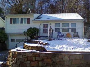 1633 King St, South Charleston, WV 25303