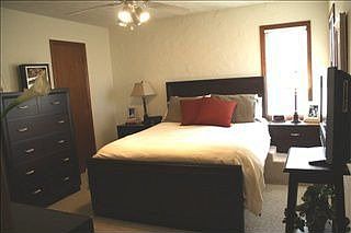 4th image of 6006 N 110th Cir