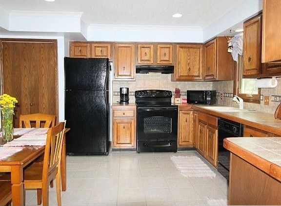 2nd image of 14919 Carriage Place Dr