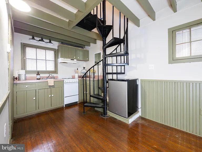 703 S Loudoun St — Photo 35