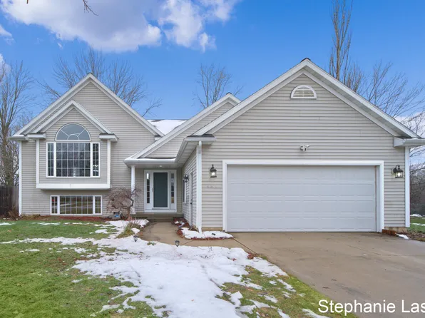 881 Maynard Ave NW, Grand Rapids, MI 49504