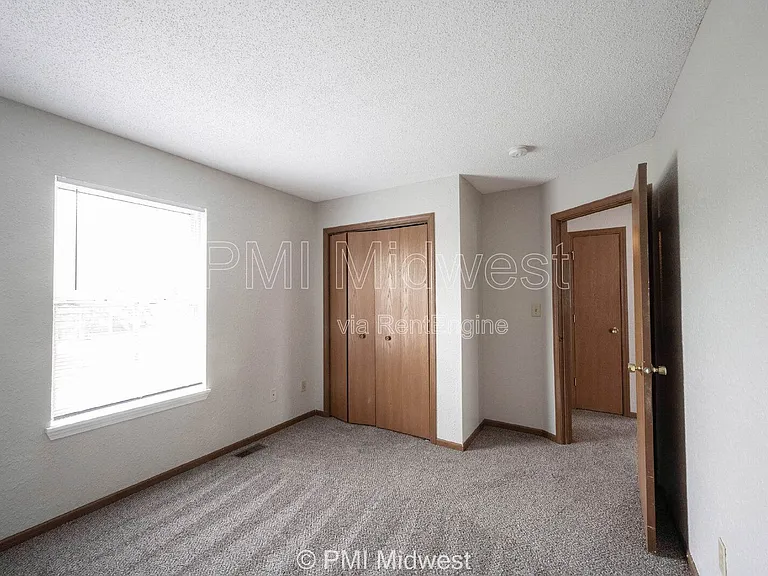 10325 Liverpool Way — Photo 19