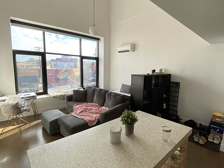 1961 N Milwaukee Ave #201 — Photo 14