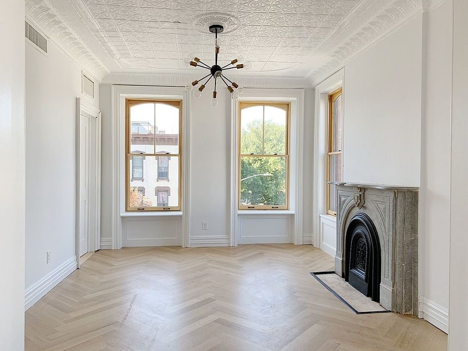 1st image of 1127 Bedford Ave #2