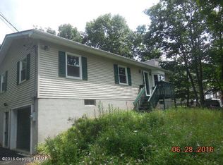 12715 Magnolia Dr, East Stroudsburg, PA 18302