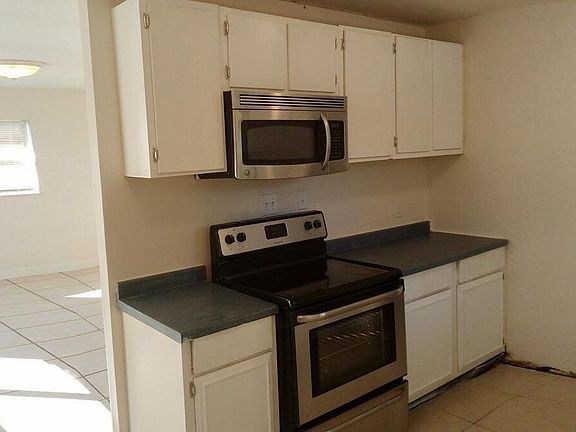 2nd image of 1906 Summerlin Ave