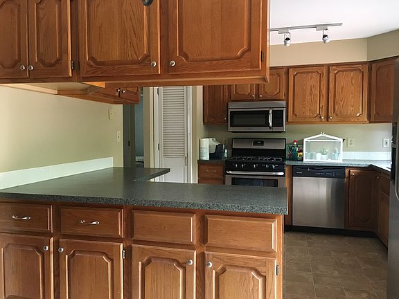3rd image of 363 Towerwood Dr