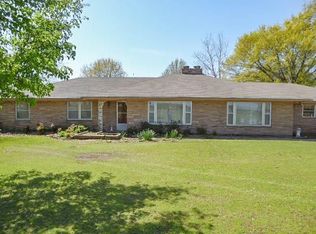2806 Oak Grove Rd, Van Buren, AR 72956
