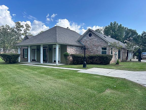 2nd image of 18248 Magnolia Bend Rd