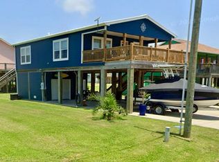 958 Surf Rd, Crystal Beach, TX 77650
