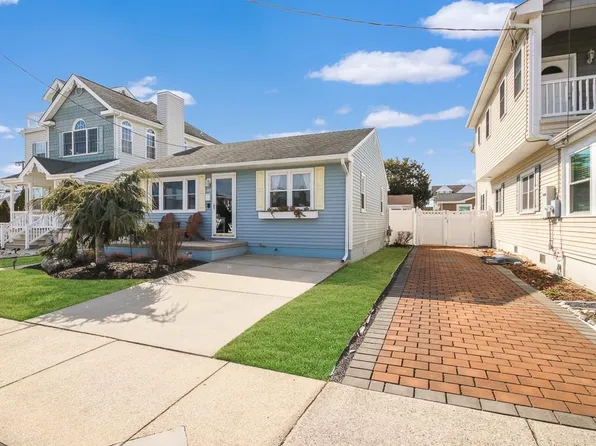 120 E Syracuse Ave, Wildwood Crest, NJ 08260