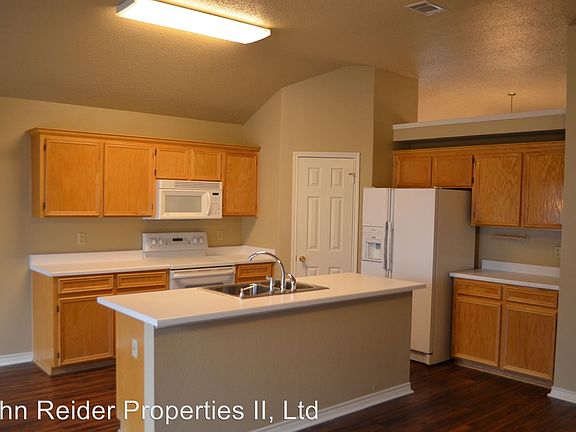 2nd image of 2309 Little Turtle Ln
