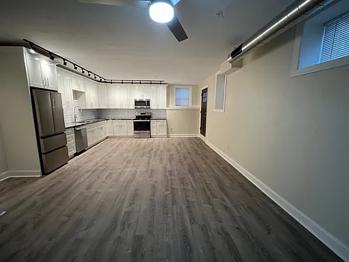 200 Amber St Photo 1