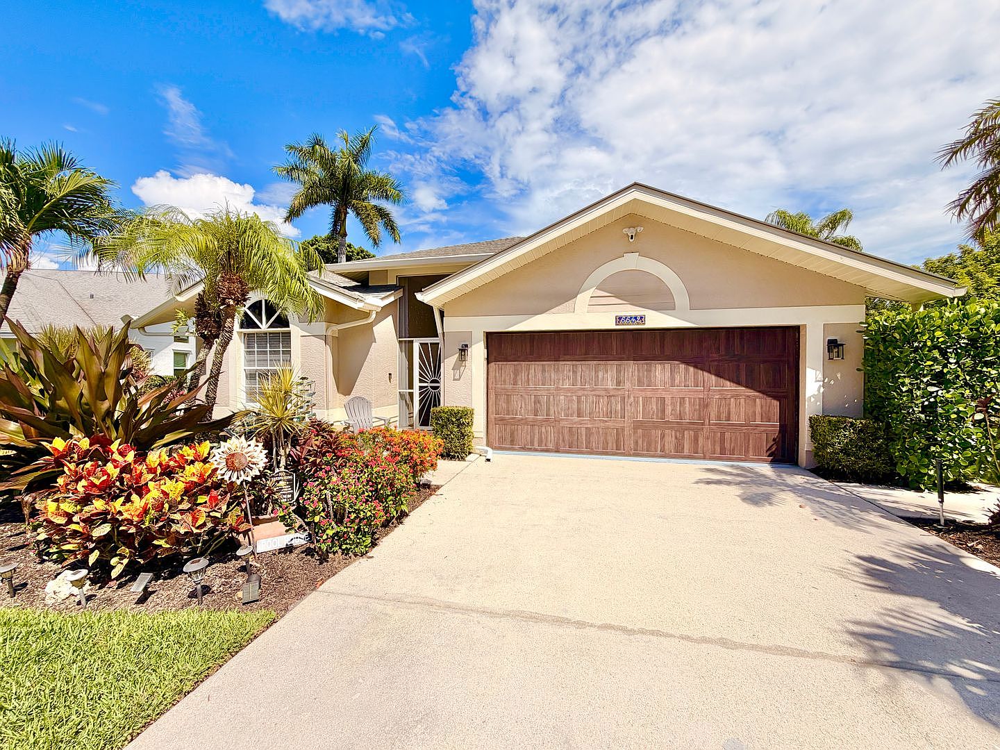 6642 Middlesex Pl, Naples, FL 34104 | Zillow