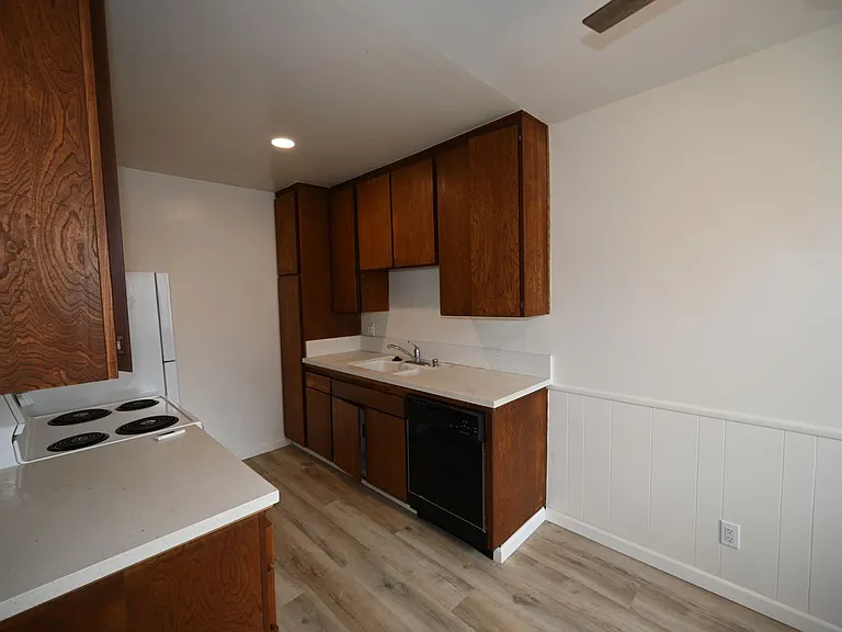 4944 Narragansett Ave — Photo 13