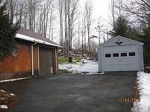 3rd image of 840 Vandeusen Rd