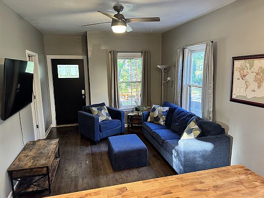 4th image of 1821 E Oklahoma Ave #2
