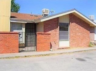 637 White Cliffs Dr, El Paso, TX 79912