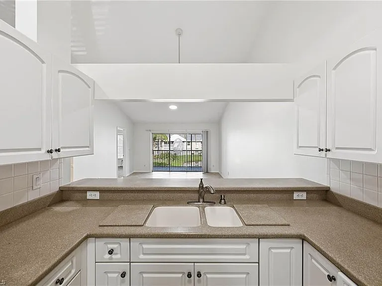 138 Pebble Shores Dr #201 — Photo 11