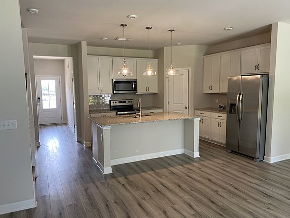 3rd image of 544 Becks Pl #1
