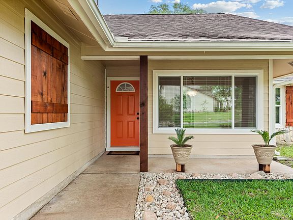 3rd image of 8407 Bargamin Dr